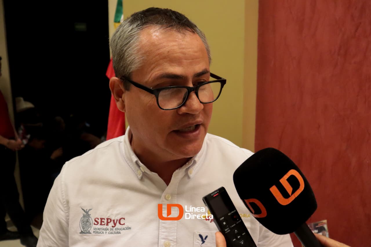 Fausto Rosendo Valenzuela Muro hablando para Línea Directa
