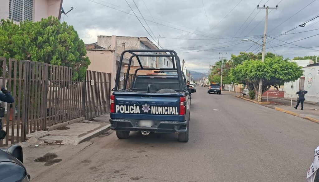 Parte trasera de la unidad de la policía municipal