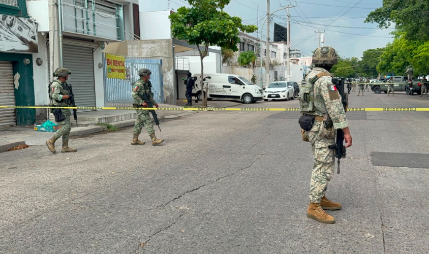 Personal militar acude al sitio del homicidio