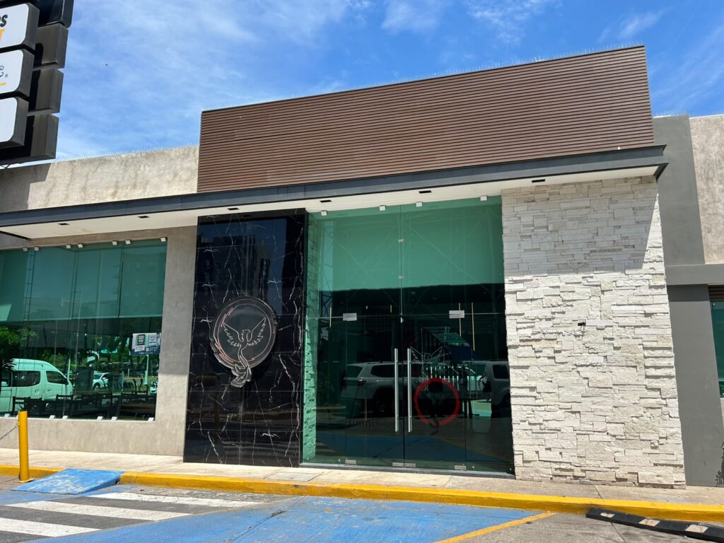 Fachcada de Jimmy San Sushi