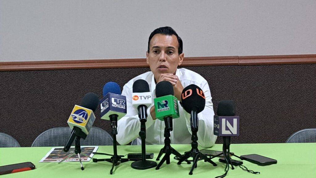 Diputado federal con licencia