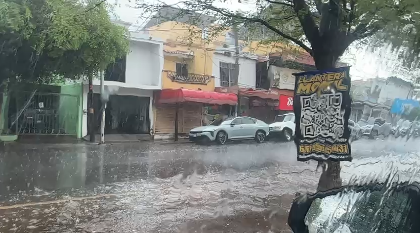 Lluvia en Culiacán este 6 de julio de 2026.