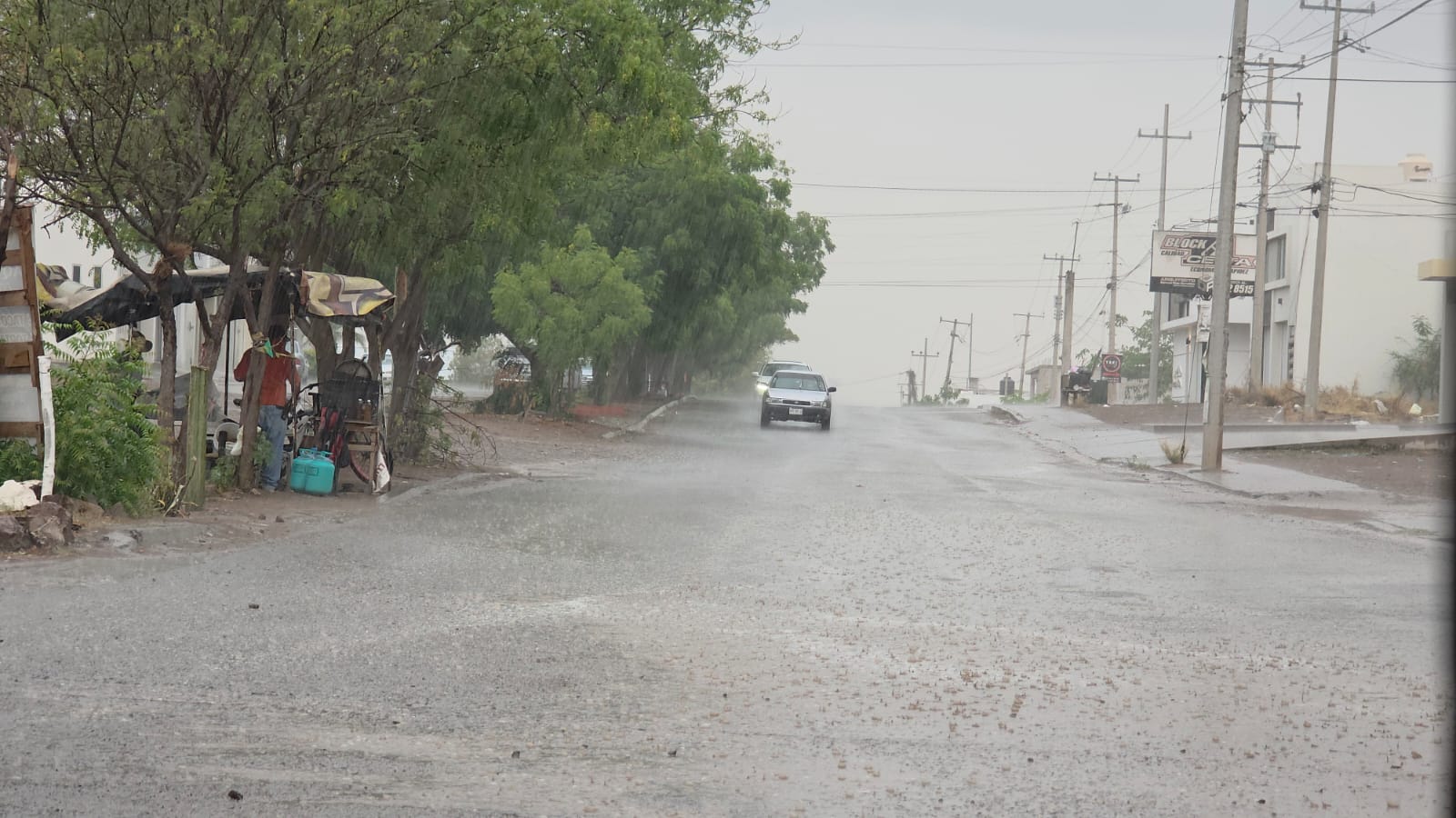 Lluvia en Guamúchil.