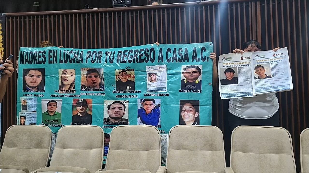 Buscadoras se manifiestan en Congreso