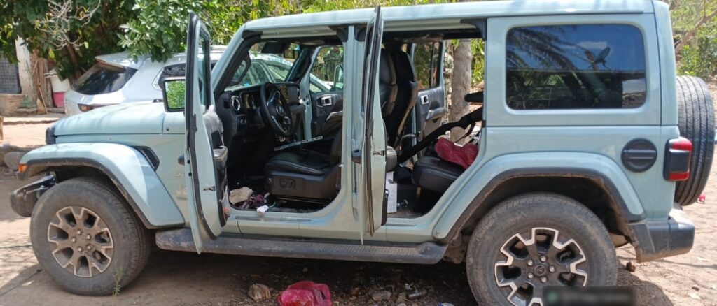 Militares localizaron dos vehículos, aseguraron un fusil Barrettuna y camioneta SUV blanca
