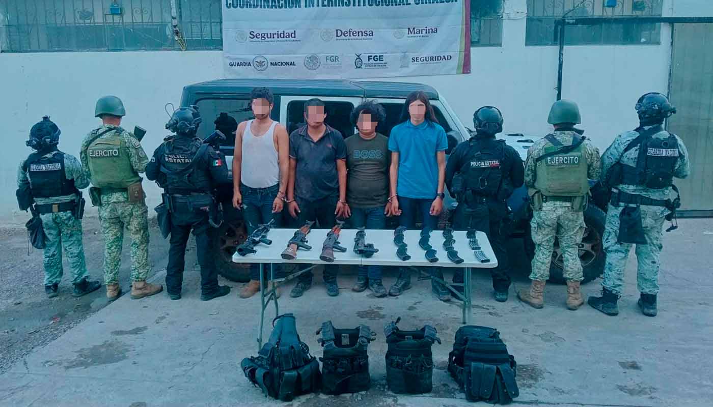 Policía Estatal detiene a cuatro presuntos gatilleros armados en Mazatlán