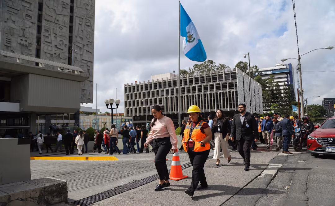 Autoridades en Guatemala mantienen monitoreo tras sismos de magnitud 5 y 5.6