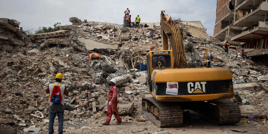 Venezuela eleva a 4 mil 490 el número de personas fallecidas por terremotos