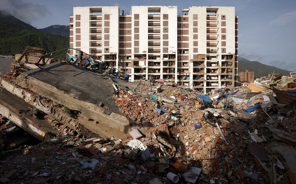 Venezuela actualiza a 4 mil 734 la cifra de fallecidos tras terremotos; reportan más de mil réplicas