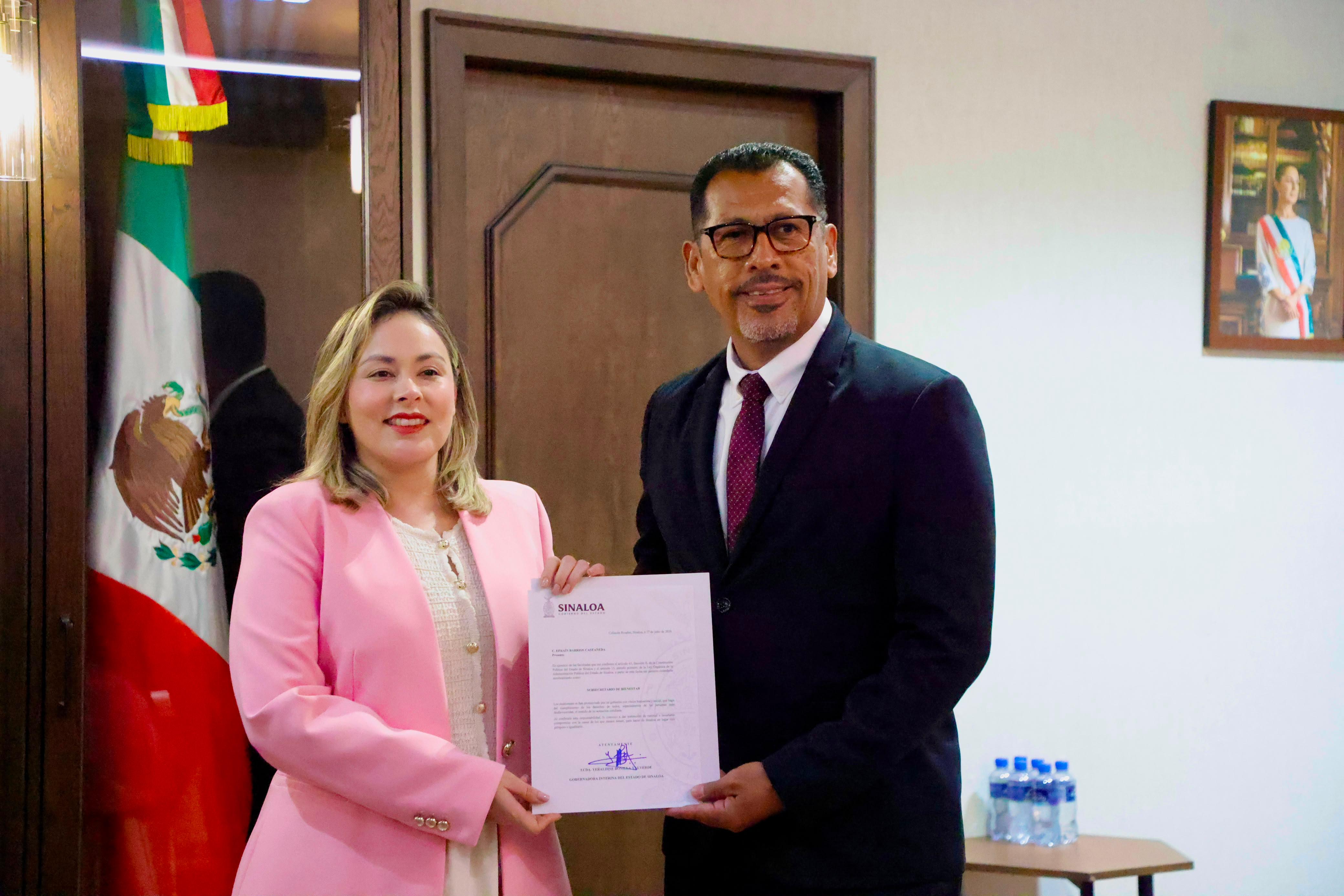 Yeraldine Bonilla junto a Efraín Barrios