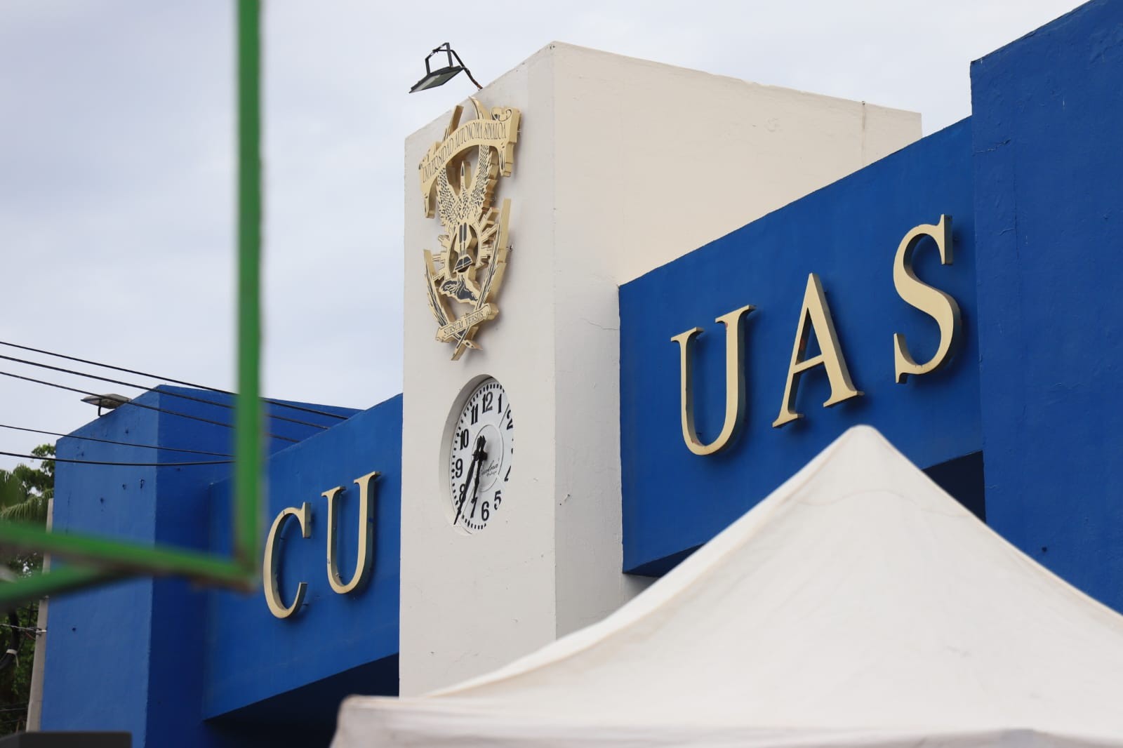 Fachada de la Universidad Autónoma de Sinaloa
