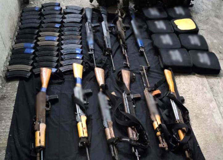 Armas y objetos asegurados