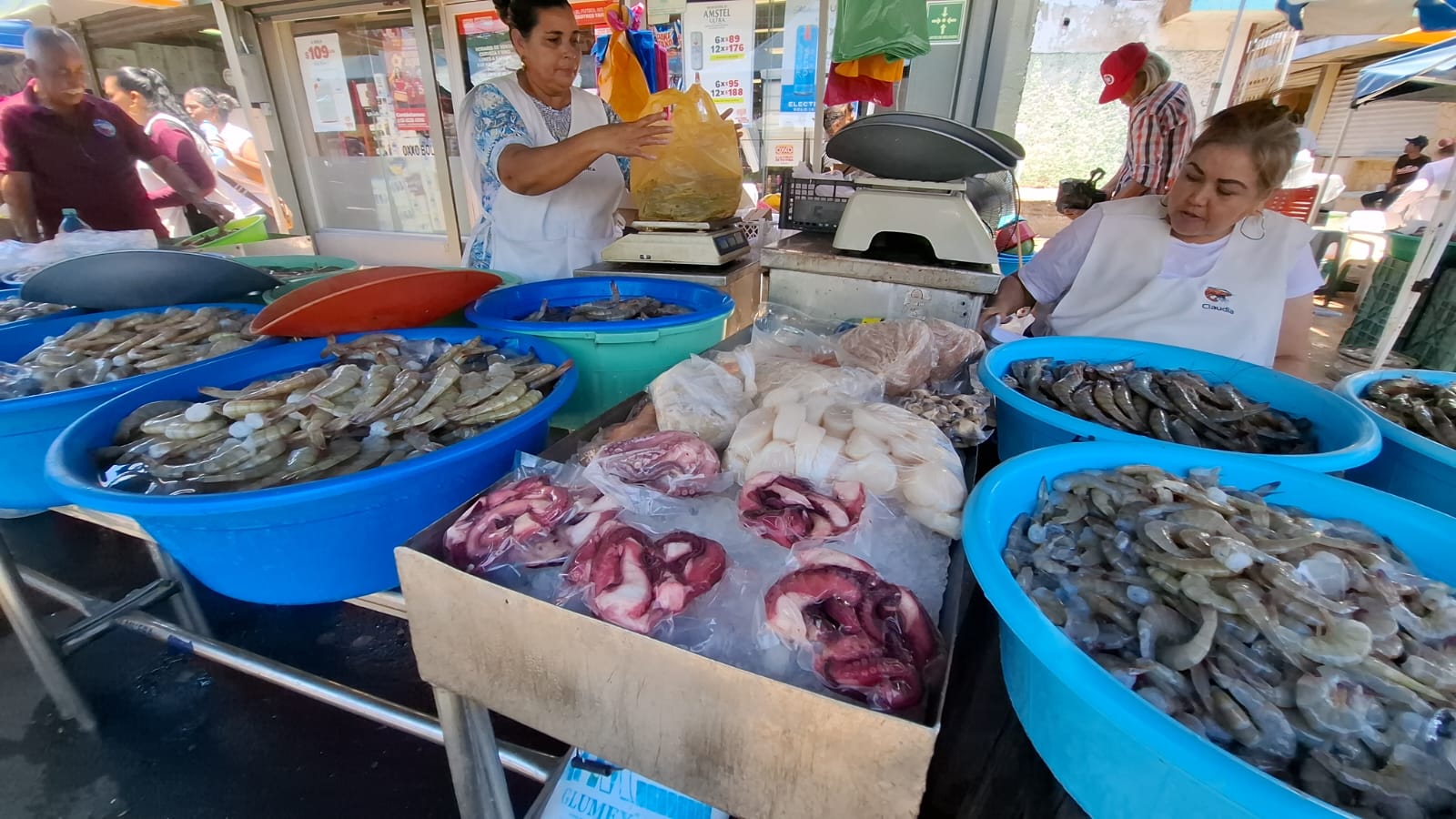 Camarones en el mercado “Las Changueras”