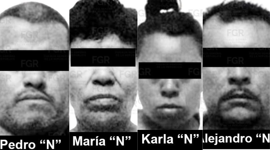 Detenidos.