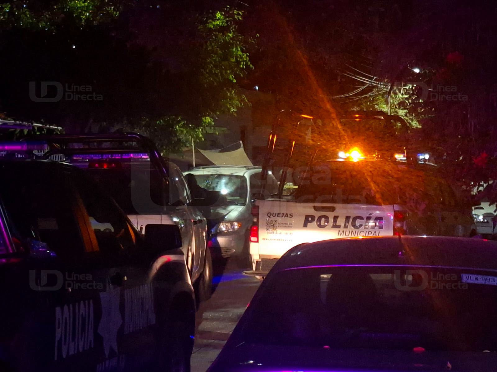 Unidades policiacas en una calle