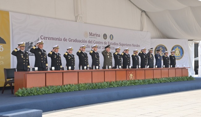 Marina gradúa a 278 elementos del Centro de Estudios Superiores Navales