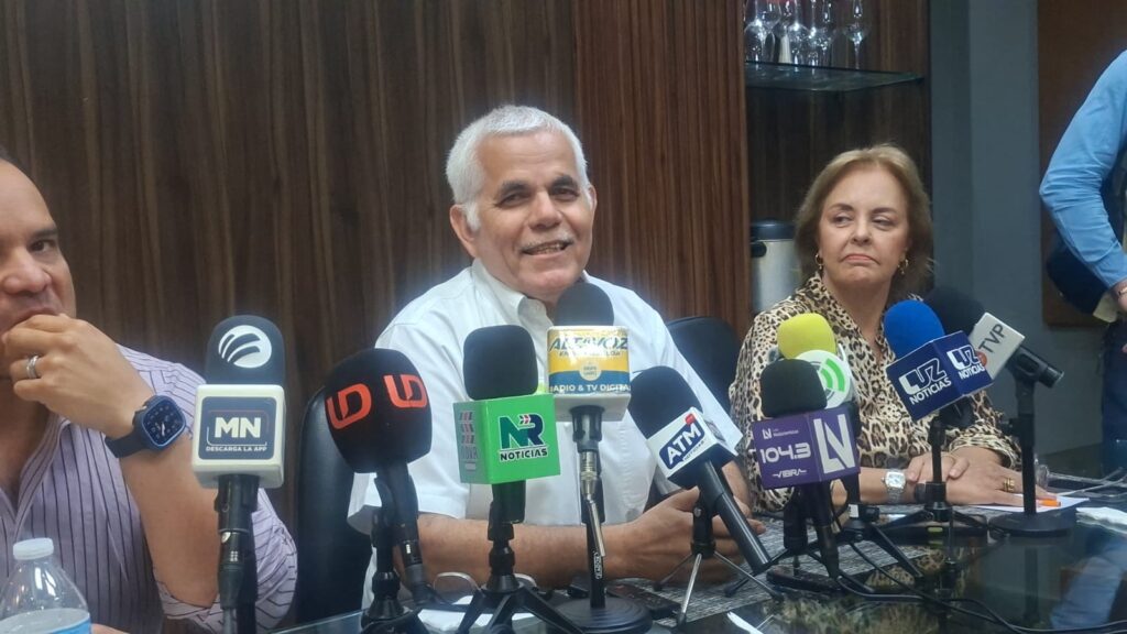 Consejo Empresarial Restaurantero (CER) en la localidad, Mario Zazueta Ibarra.