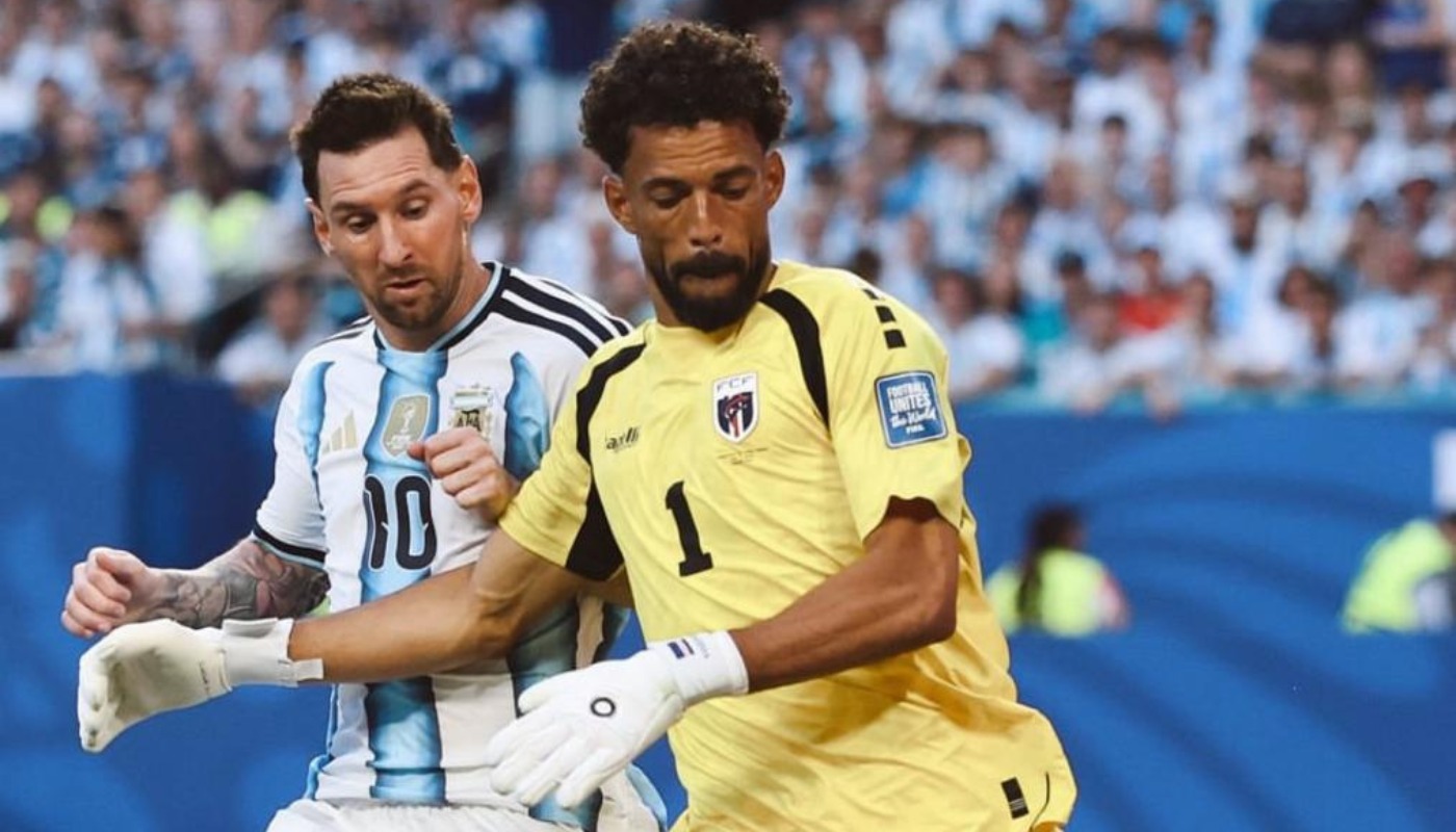Vozinha junto a Lionel Messi en el Mundial 2026.
